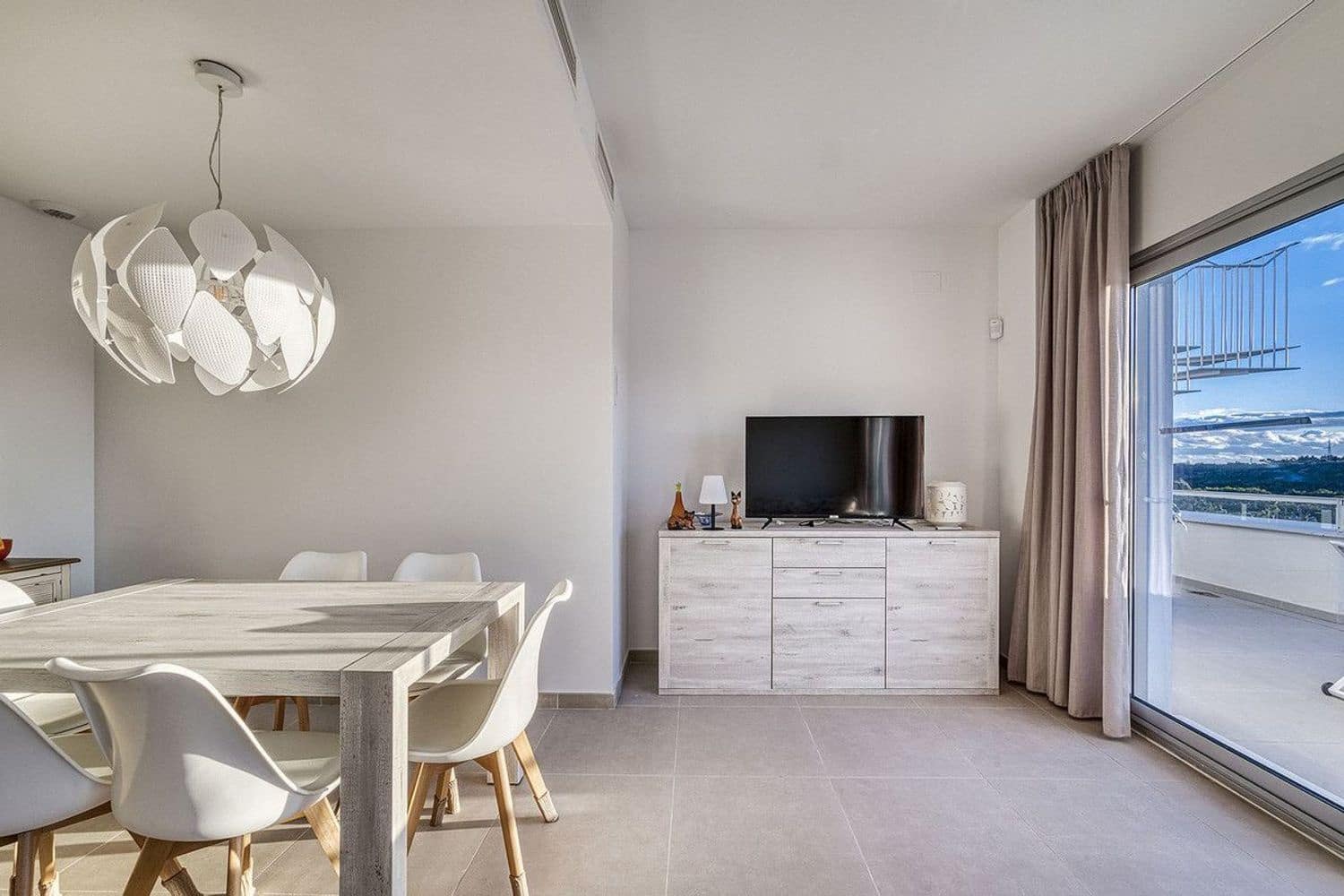 3 Zimmer Apartment zu verkaufen in New Golden Mile mit Pool Garage - 485.000 € (Ref: 9797539)