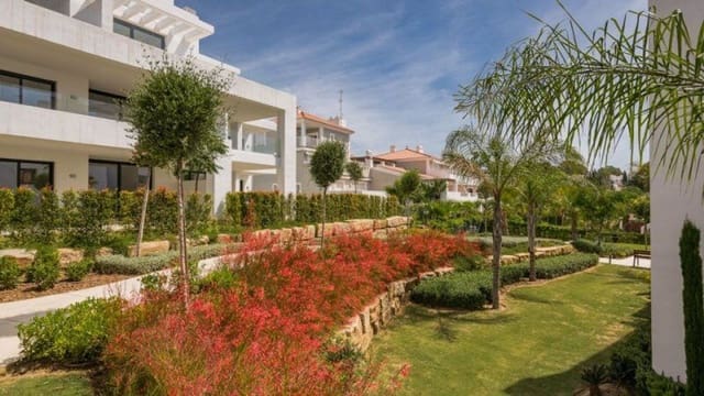 2 quarto Apartamento para venda em El Paraiso, Estepona com piscina garagem - 565 000 € (Ref: 9797543)