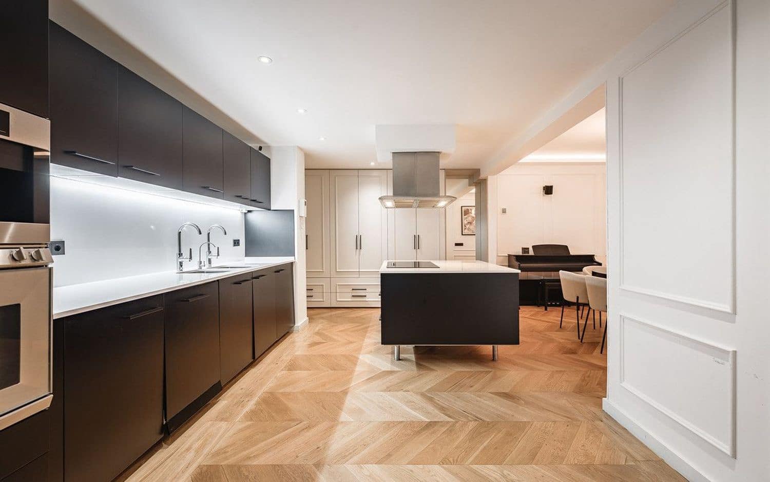 3 bedroom Apartment for sale in Benahavis with pool garage - € 795,000 (Ref: 9797544)