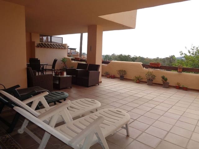 2 sovrum Lägenhet till salu i El Paraíso, Benahavís med pool garage - 459 000 € (Ref: 9797545)