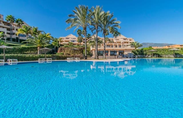 2 sovrum Lägenhet till salu i El Paraíso, Benahavís med pool garage - 459 000 € (Ref: 9797545)