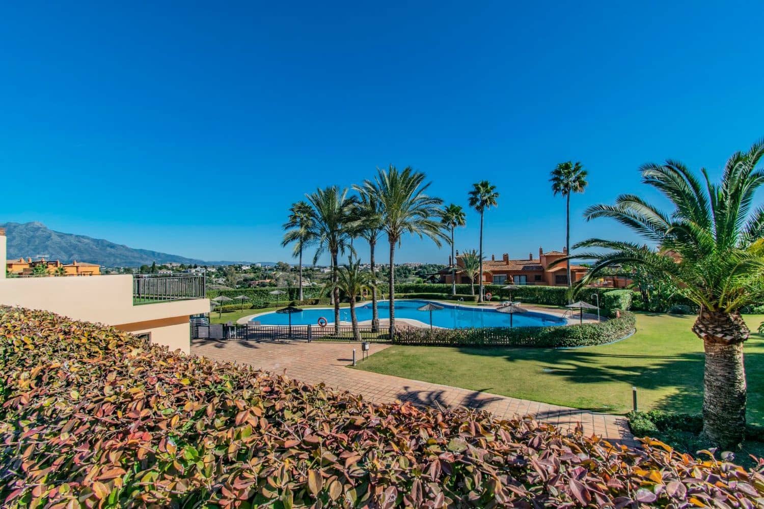 2 makuuhuone Huoneisto myytävänä paikassa Benahavis mukana uima-altaan 
autotalli - 459 000 € (Ref: 9797545)