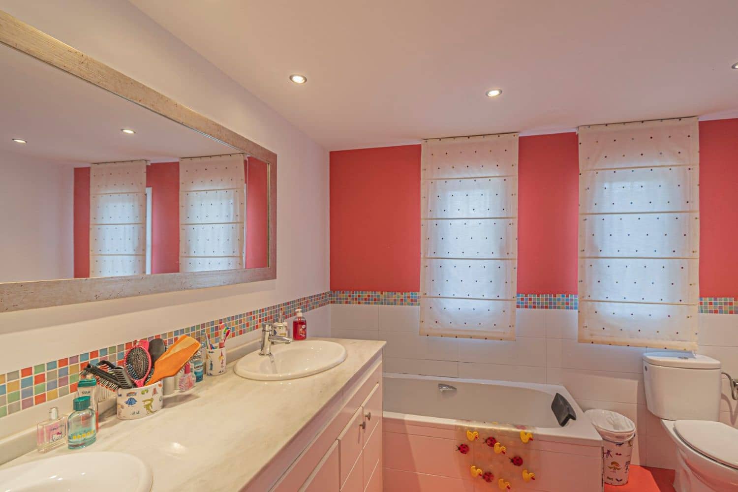 5 bedroom Villa for sale in San Pedro de Alcantara with pool garage - € 1,950,000 (Ref: 9797546)