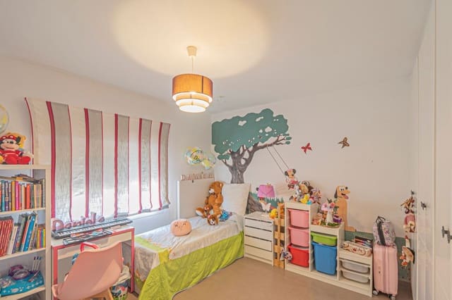 Chalet de 5 habitaciones en San Pedro de Alcántara Pueblo, Marbella en venta con piscina garaje - 1.950.000 € (Ref: 9797546)