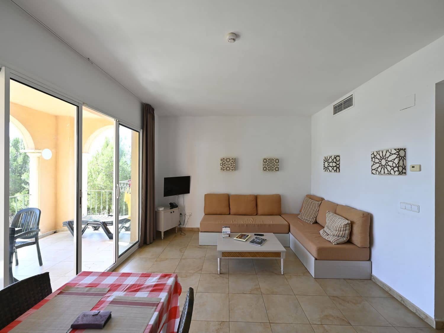 2 sovrum Lägenhet till salu i Manilva med pool garage - 199 000 € (Ref: 9797549)