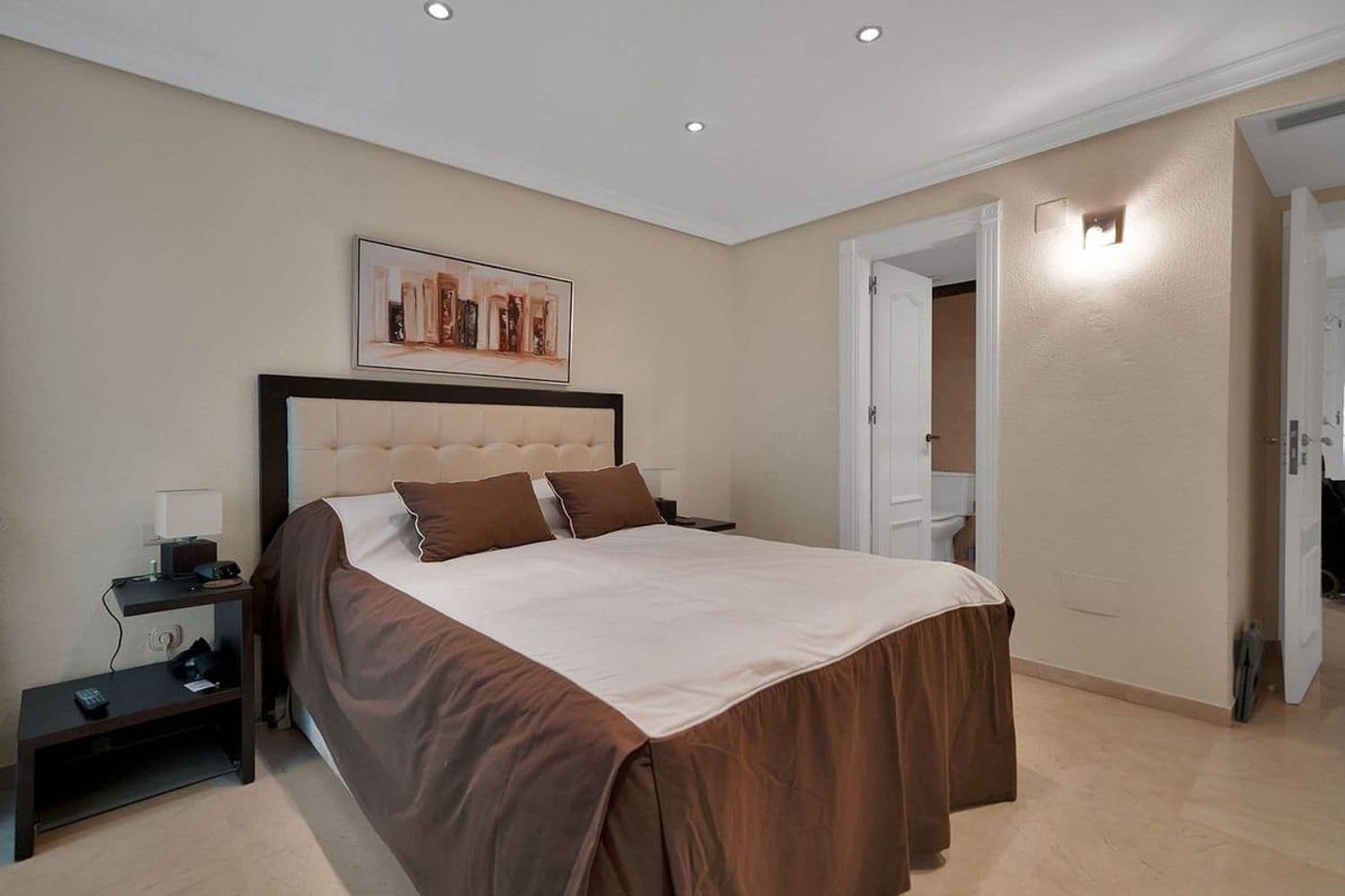 2 slaapkamer Appartement te koop in New Golden Mile met zwembad garage - € 625.000 (Ref: 9797550)