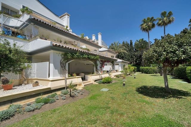 2 slaapkamer Appartement te koop in Selwo, Estepona met zwembad garage - € 625.000 (Ref: 9797550)