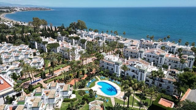 2 slaapkamer Appartement te koop in Selwo, Estepona met zwembad garage - € 625.000 (Ref: 9797550)
