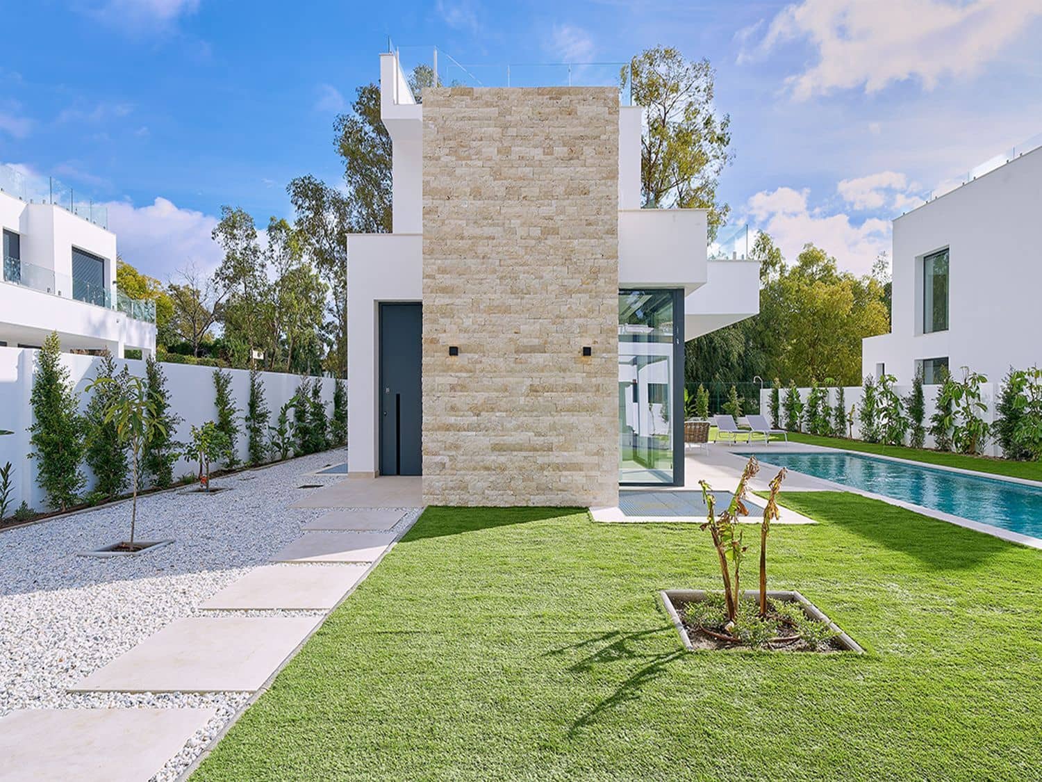 3 camera da letto Villa in vendita in New Golden Mile con piscina garage - 1.950.000 € (Rif: 9797551)