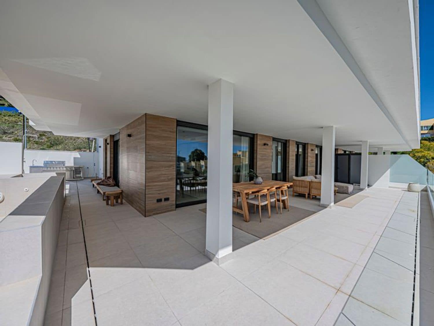 3 sovrum Lägenhet till salu i Benalmadena med pool garage - 1 099 000 € (Ref: 9797552)