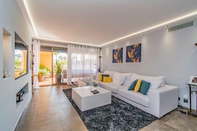 2 sovrum Lägenhet till salu i Nueva Atalaya, Estepona med pool garage - 465 000 € (Ref: 9797554)