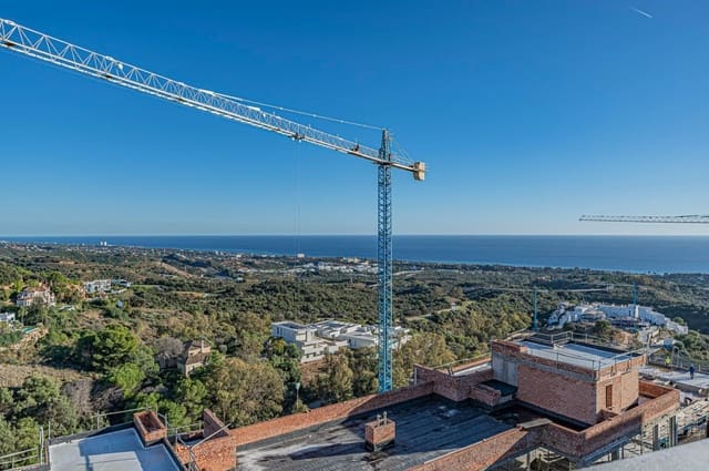 Apartamento de 3 habitaciones en Bahía de Marbella, Marbella en venta con piscina garaje - 945.000 € (Ref: 9797555)