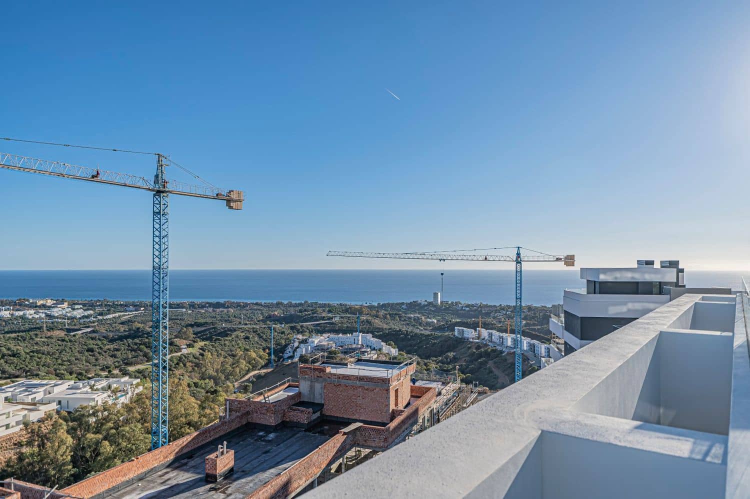 Apartamento de 3 habitaciones en Bahía de Marbella en venta con piscina garaje - 945.000 € (Ref: 9797555)