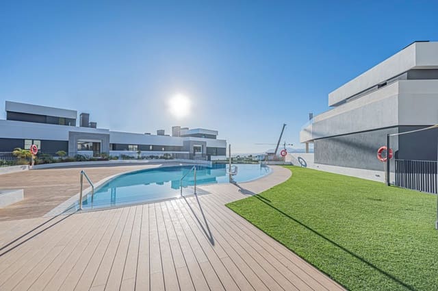 Apartamento de 3 habitaciones en Bahía de Marbella, Marbella en venta con piscina garaje - 945.000 € (Ref: 9797555)