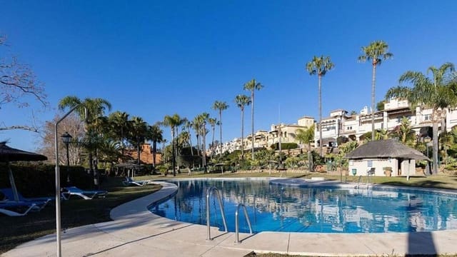 3 Zimmer Haus zu verkaufen in Guadalmina Baja, Marbella mit Pool Garage - 700.000 € (Ref: 9797556)