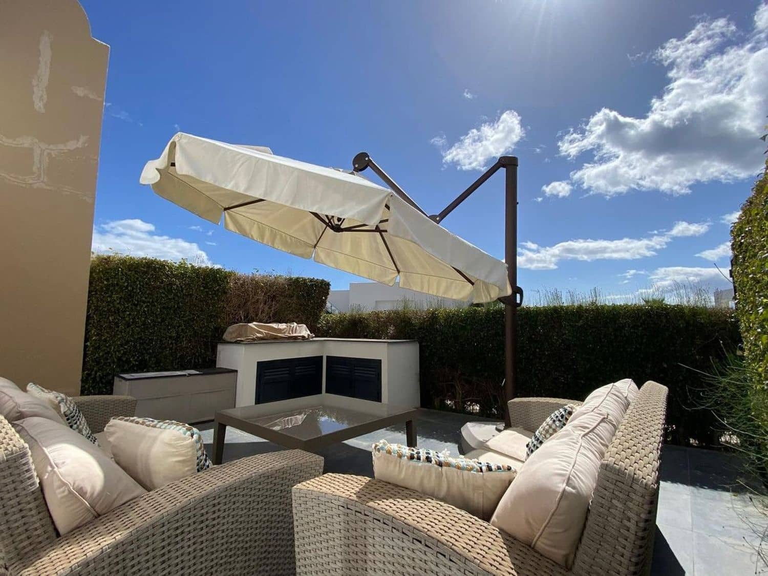 3 quarto Casa em Banda para venda em New Golden Mile com piscina garagem - 530 000 € (Ref: 9797557)