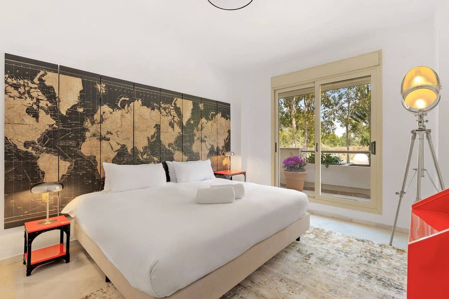 3 soverom Leilighet til salgs i Nueva Andalucia med svømmebasseng garasje - € 595 000 (Ref: 9797559)