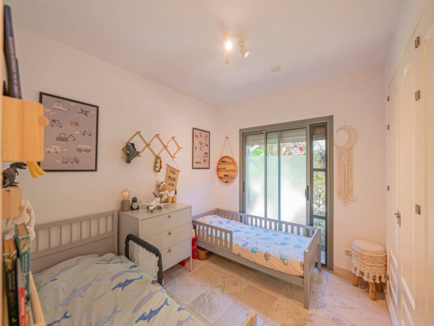 2 bedroom Apartment for sale in New Golden Mile with pool garage - € 420,000 (Ref: 9797560)