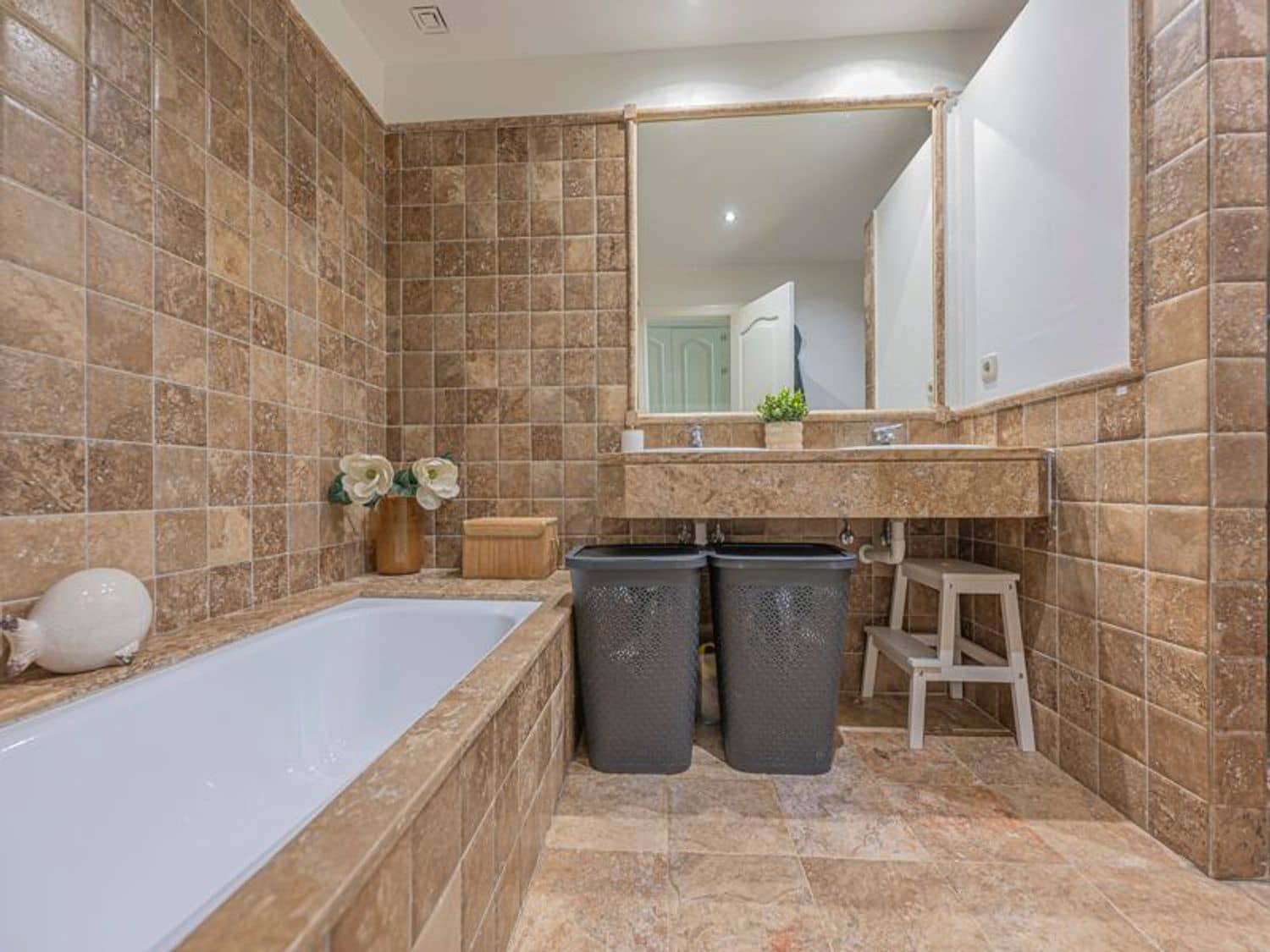2 bedroom Apartment for sale in New Golden Mile with pool garage - € 420,000 (Ref: 9797560)