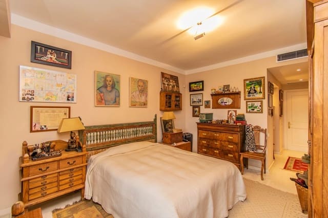 2 sovrum Lägenhet till salu i Nueva Atalaya, Estepona med pool garage - 435 000 € (Ref: 9797561)