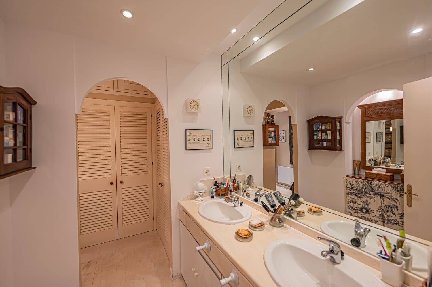 Apartamento de 2 habitaciones en Estepona en venta con piscina garaje - 435.000 € (Ref: 9797561)