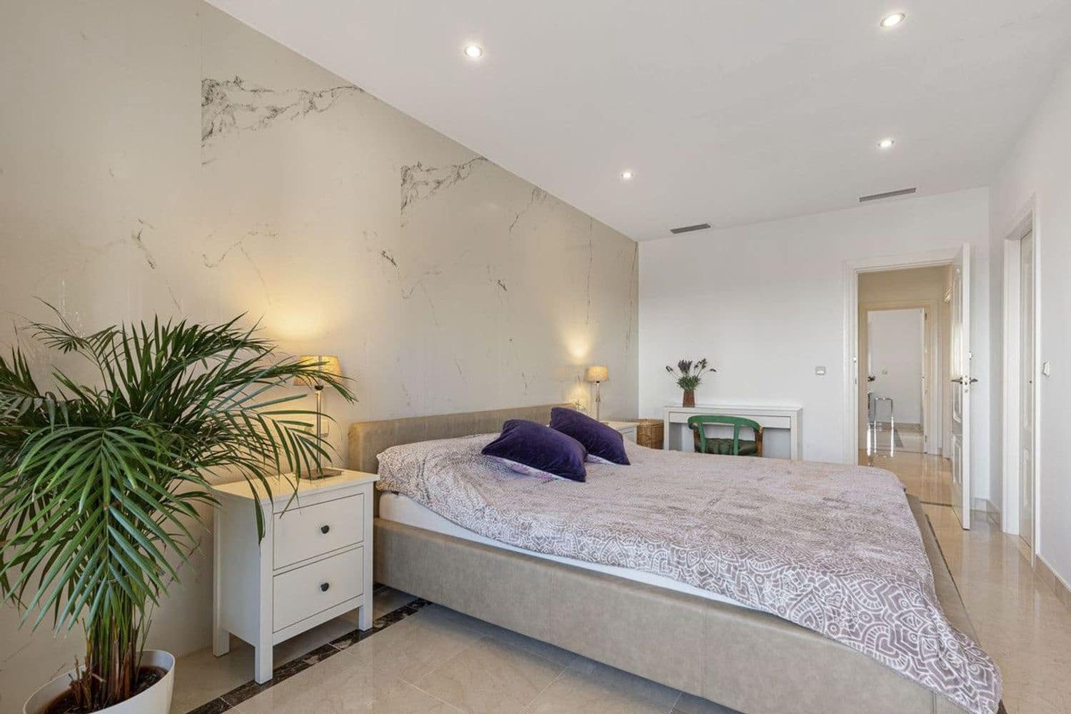 Apartamento de 3 habitaciones en Benahavís en venta con piscina garaje - 650.000 € (Ref: 9797562)