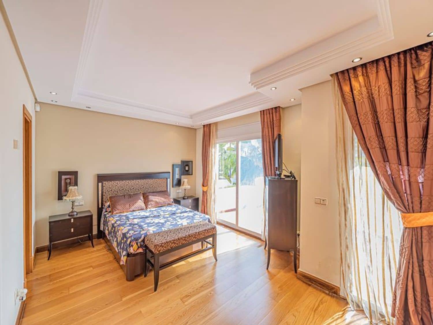 3 sovrum Hus till salu i New Golden Mile med pool garage - 1 250 000 € (Ref: 9797563)