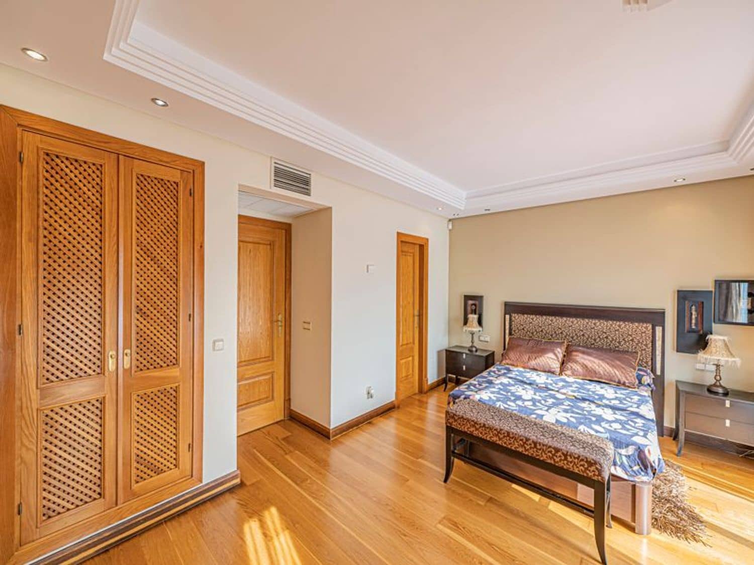 3 sovrum Hus till salu i New Golden Mile med pool garage - 1 250 000 € (Ref: 9797563)