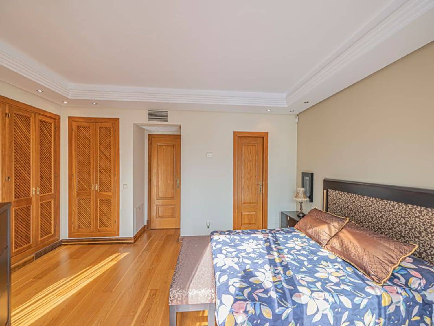 3 sovrum Hus till salu i New Golden Mile med pool garage - 1 250 000 € (Ref: 9797563)