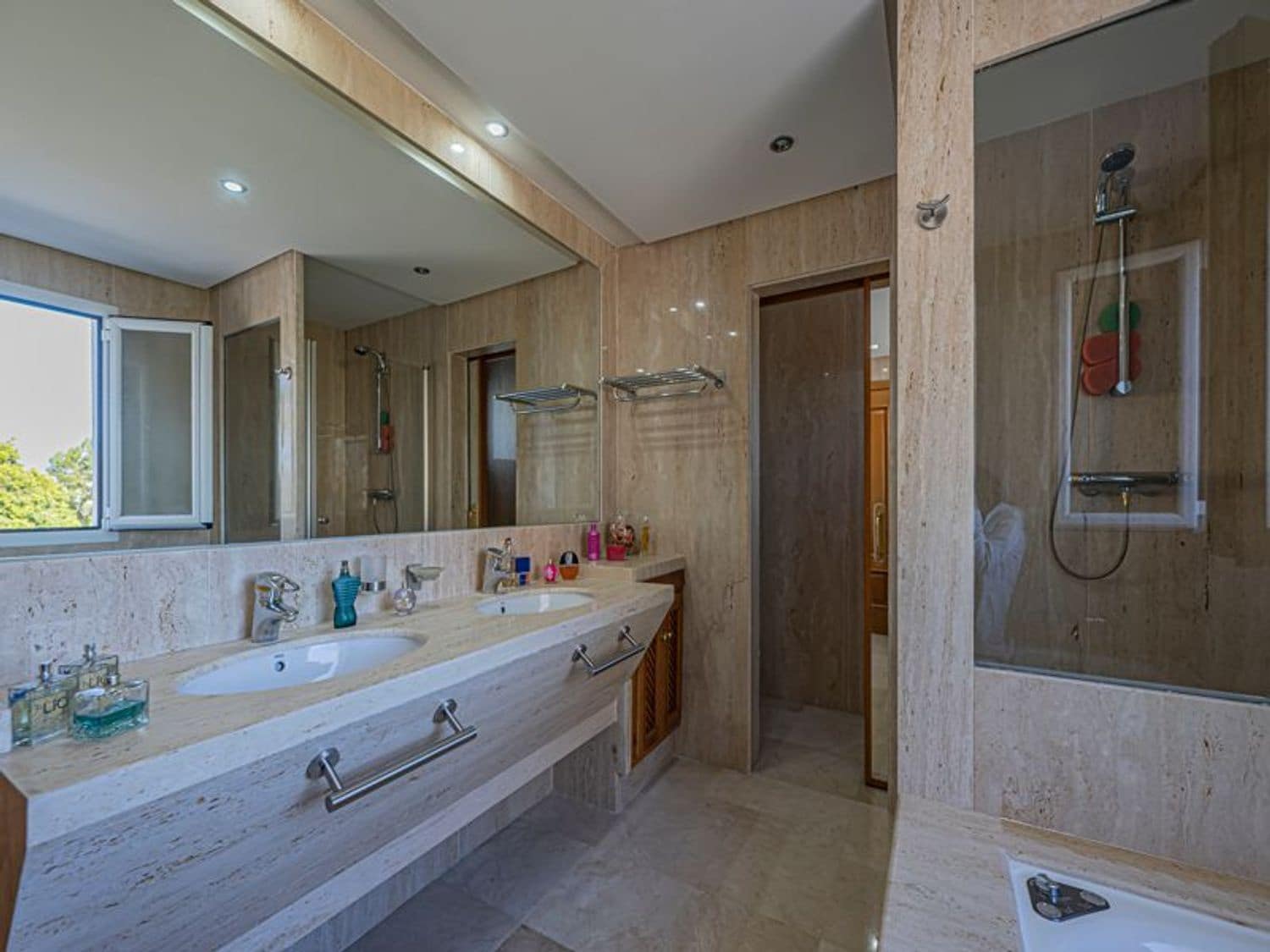 3 sovrum Hus till salu i New Golden Mile med pool garage - 1 250 000 € (Ref: 9797563)