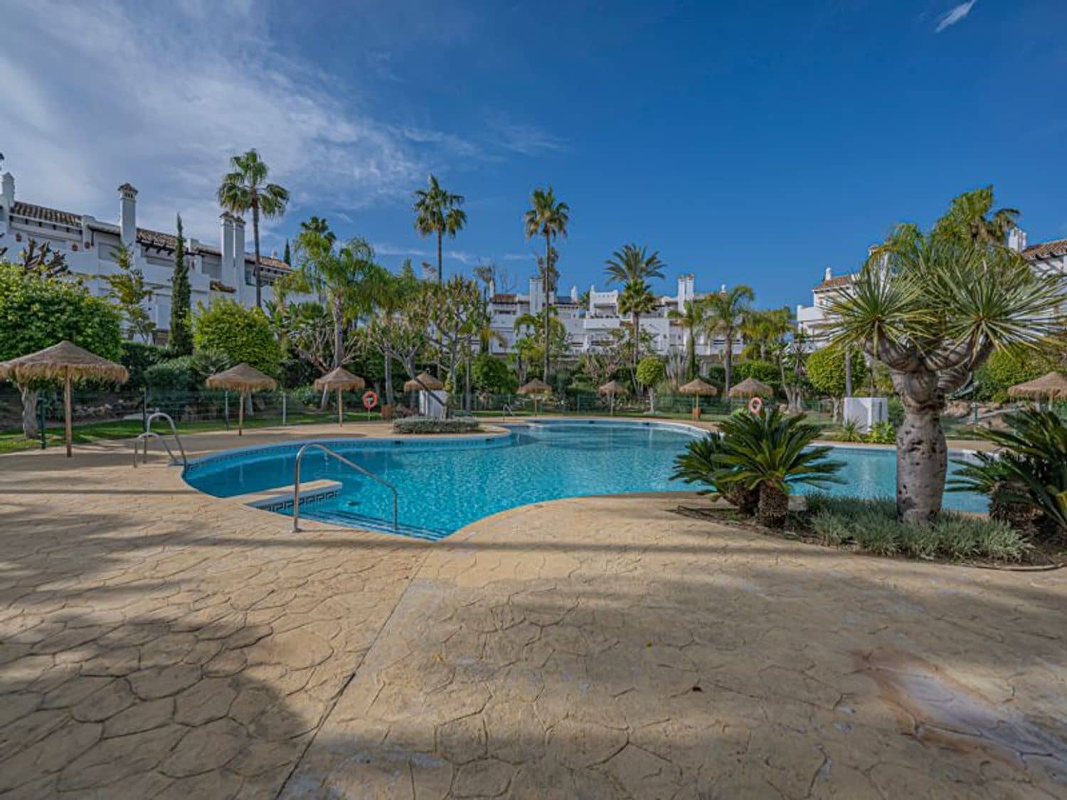 3 sovrum Hus till salu i New Golden Mile med pool garage - 1 250 000 € (Ref: 9797563)