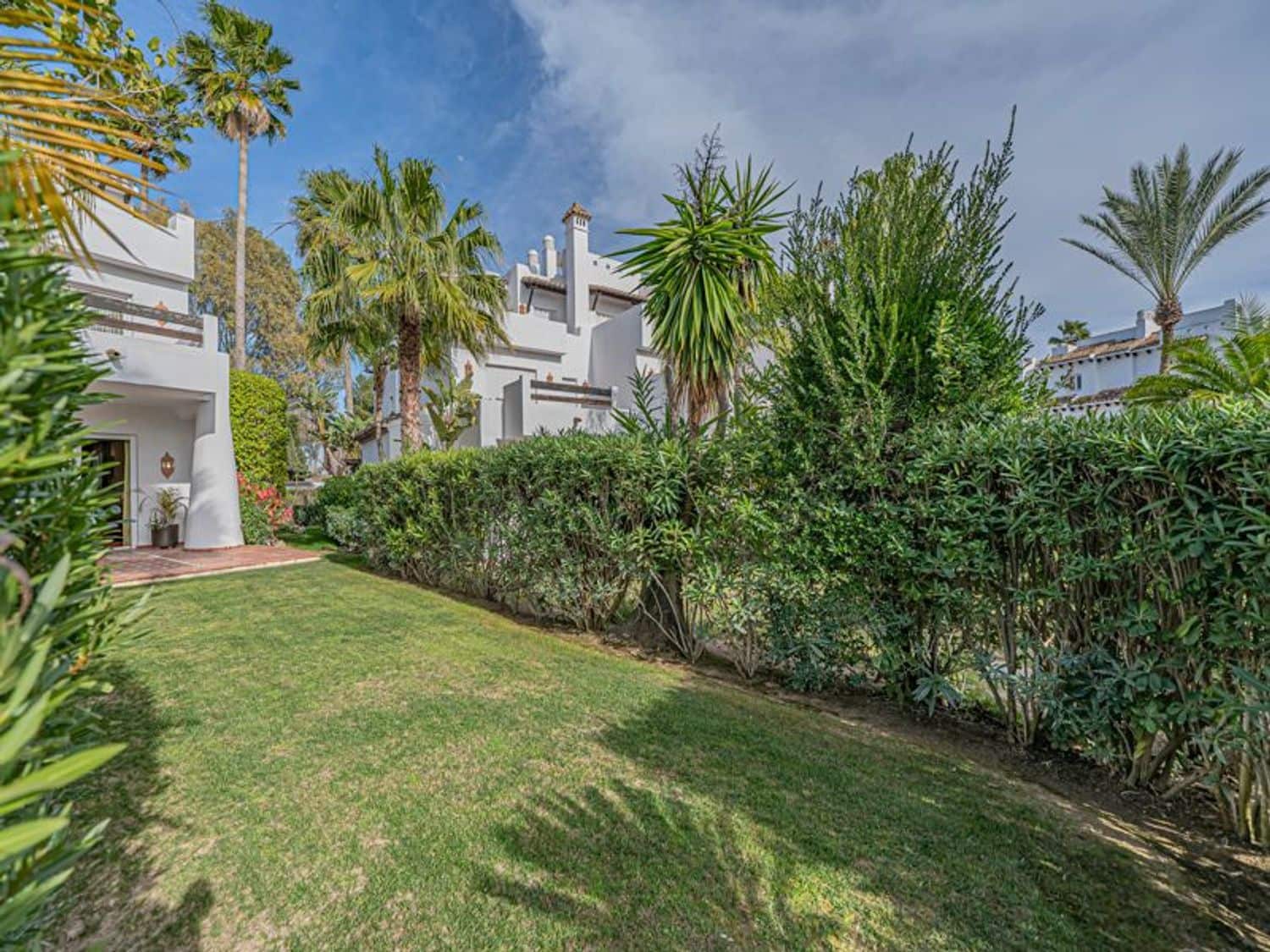 3 sovrum Hus till salu i New Golden Mile med pool garage - 1 250 000 € (Ref: 9797563)