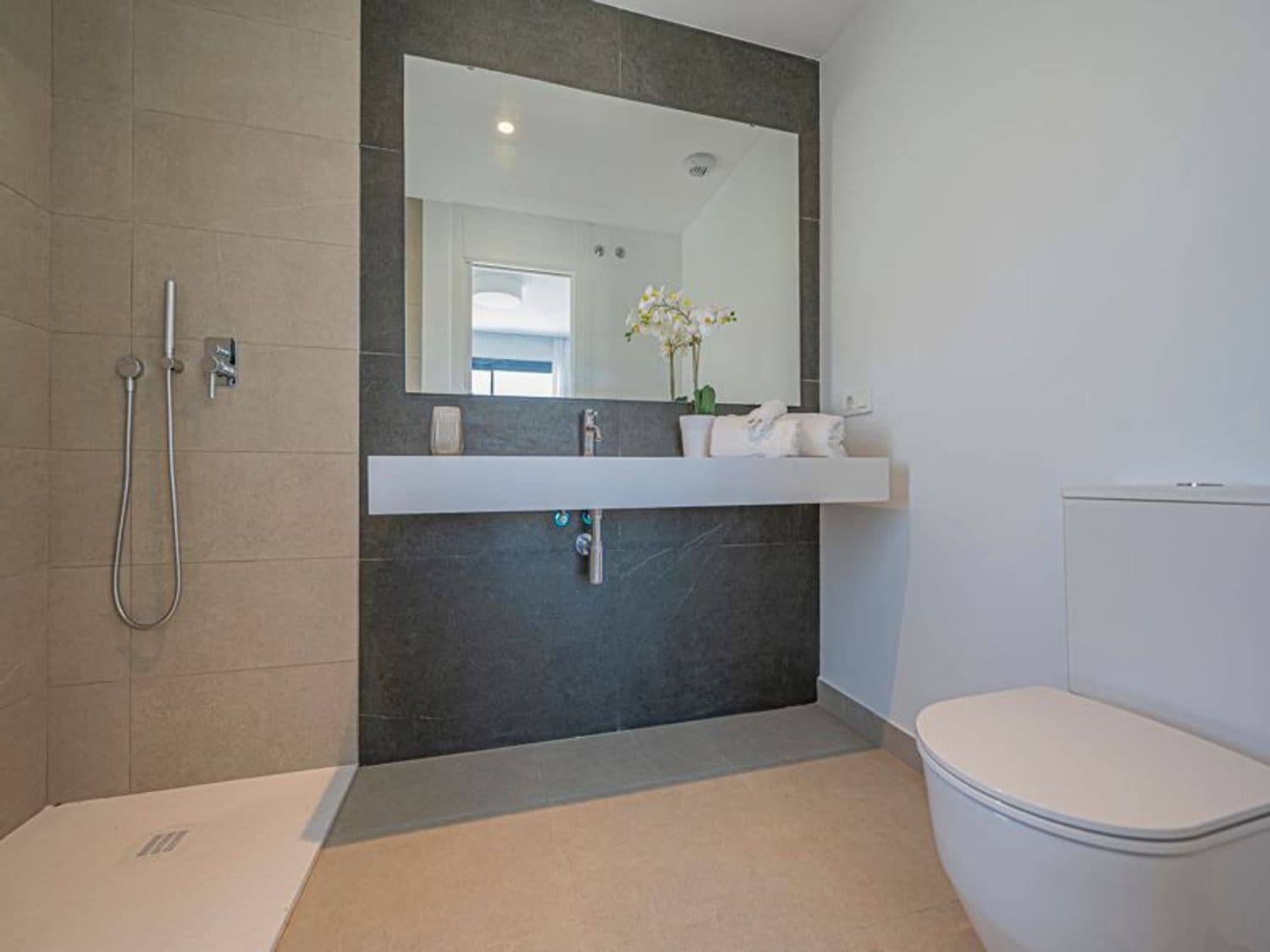 3 quarto Casa em Banda para venda em New Golden Mile com piscina garagem - 900 000 € (Ref: 9797565)