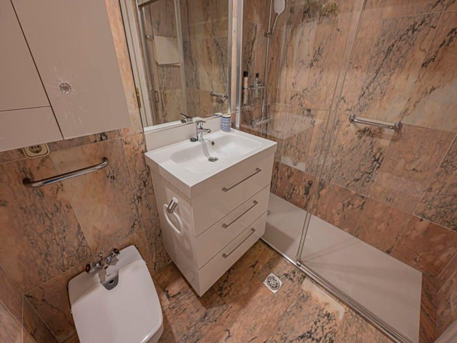 2 chambre Appartement à vendre à Estepona avec piscine garage - 890 000 € (Ref: 9797570)