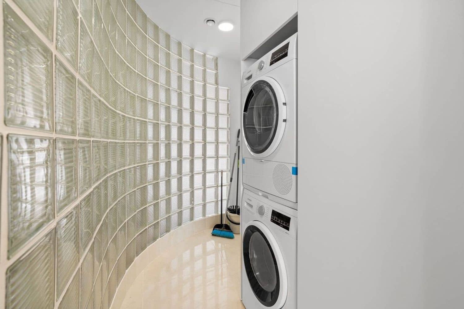 2 quarto Apartamento para venda em El Velerin com piscina garagem - 850 000 € (Ref: 9797571)