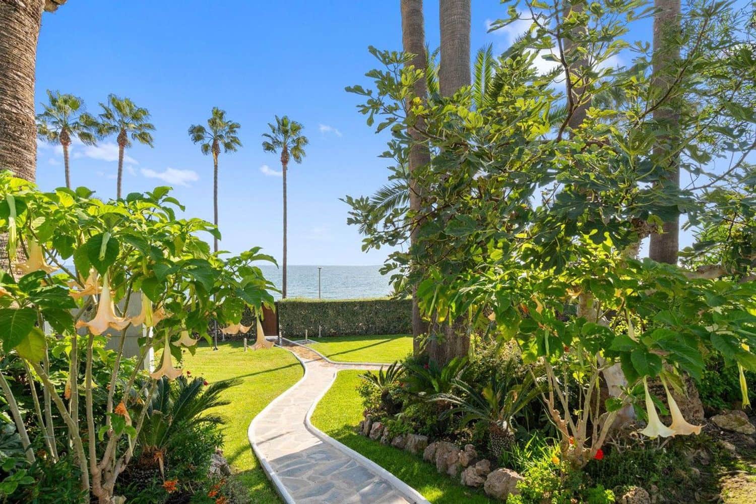 2 quarto Apartamento para venda em El Velerin com piscina garagem - 850 000 € (Ref: 9797571)