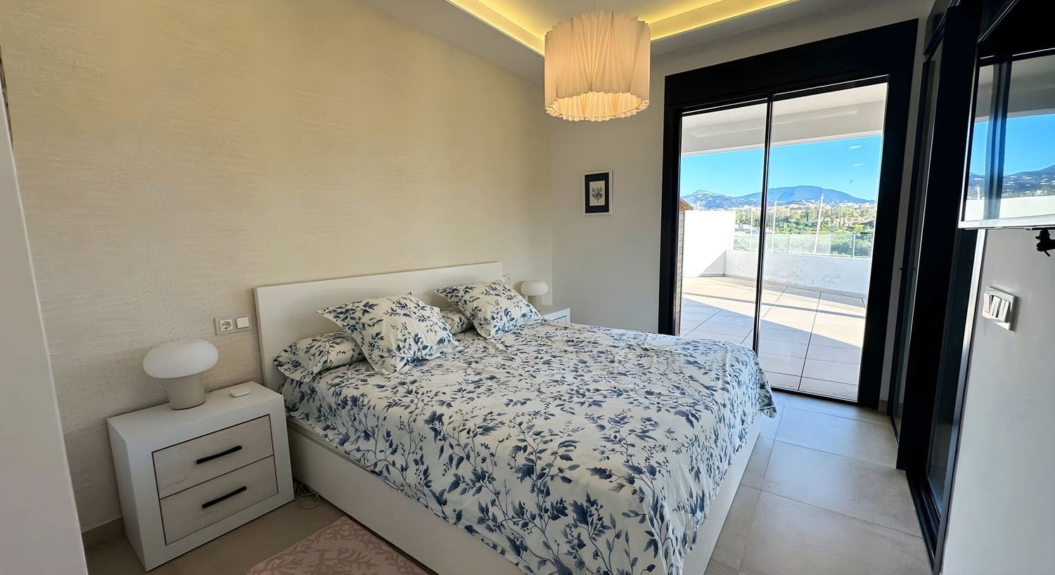 3 quarto Apartamento para venda em El Paraiso com piscina garagem - 750 000 € (Ref: 9797572)