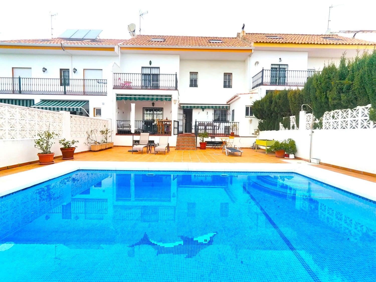 5 bedroom Townhouse for sale in San Pedro de Alcantara with pool garage - € 780,000 (Ref: 9797576)