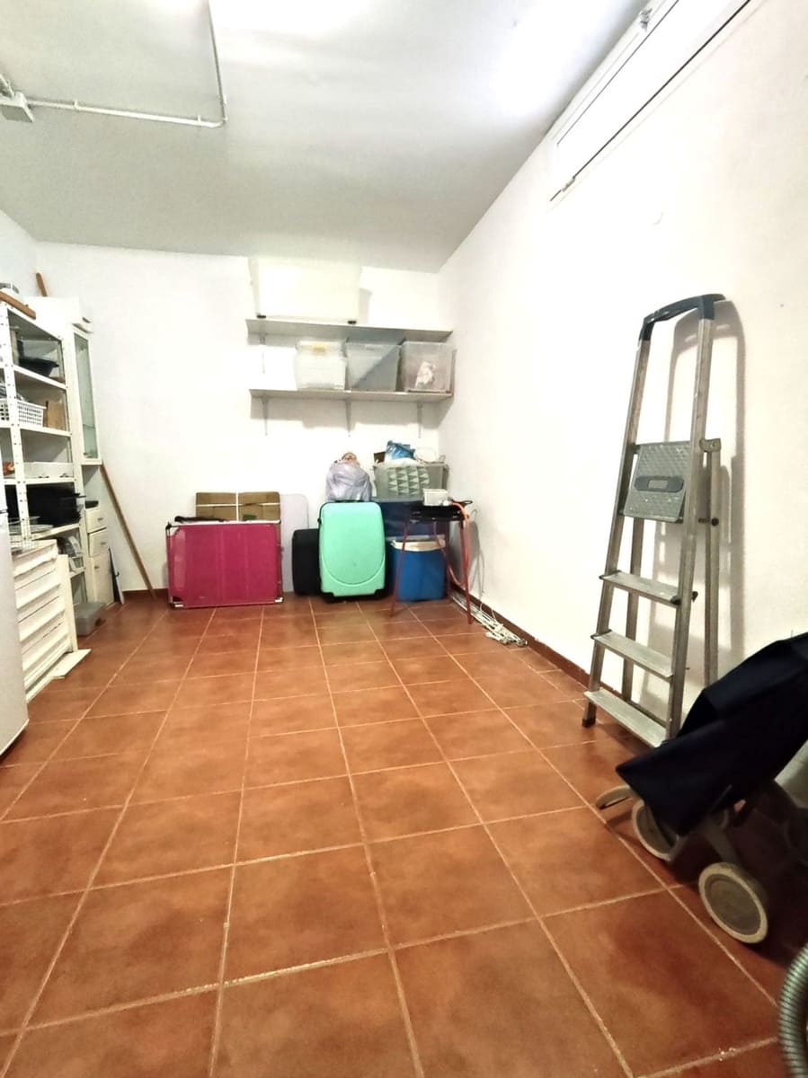 5 bedroom Townhouse for sale in San Pedro de Alcantara with pool garage - € 780,000 (Ref: 9797576)