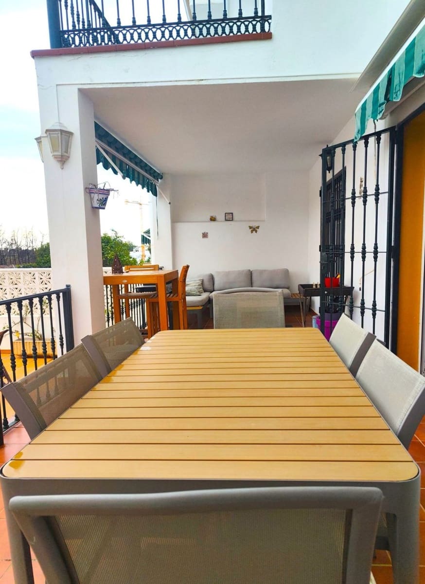 5 bedroom Townhouse for sale in San Pedro de Alcantara with pool garage - € 780,000 (Ref: 9797576)