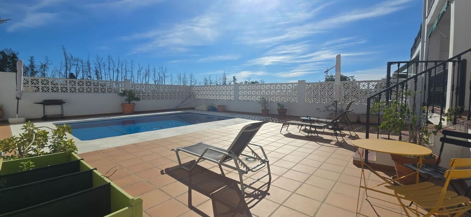 5 bedroom Townhouse for sale in San Pedro de Alcantara with pool garage - € 780,000 (Ref: 9797576)
