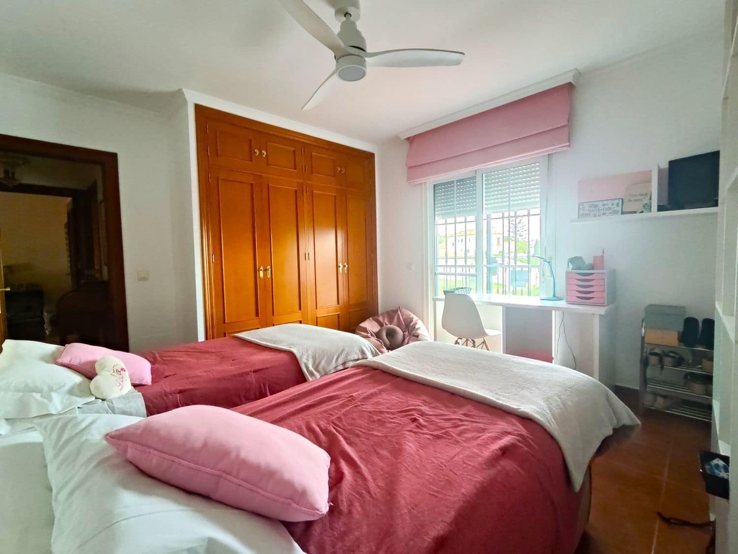 5 bedroom Townhouse for sale in San Pedro de Alcantara with pool garage - € 780,000 (Ref: 9797576)