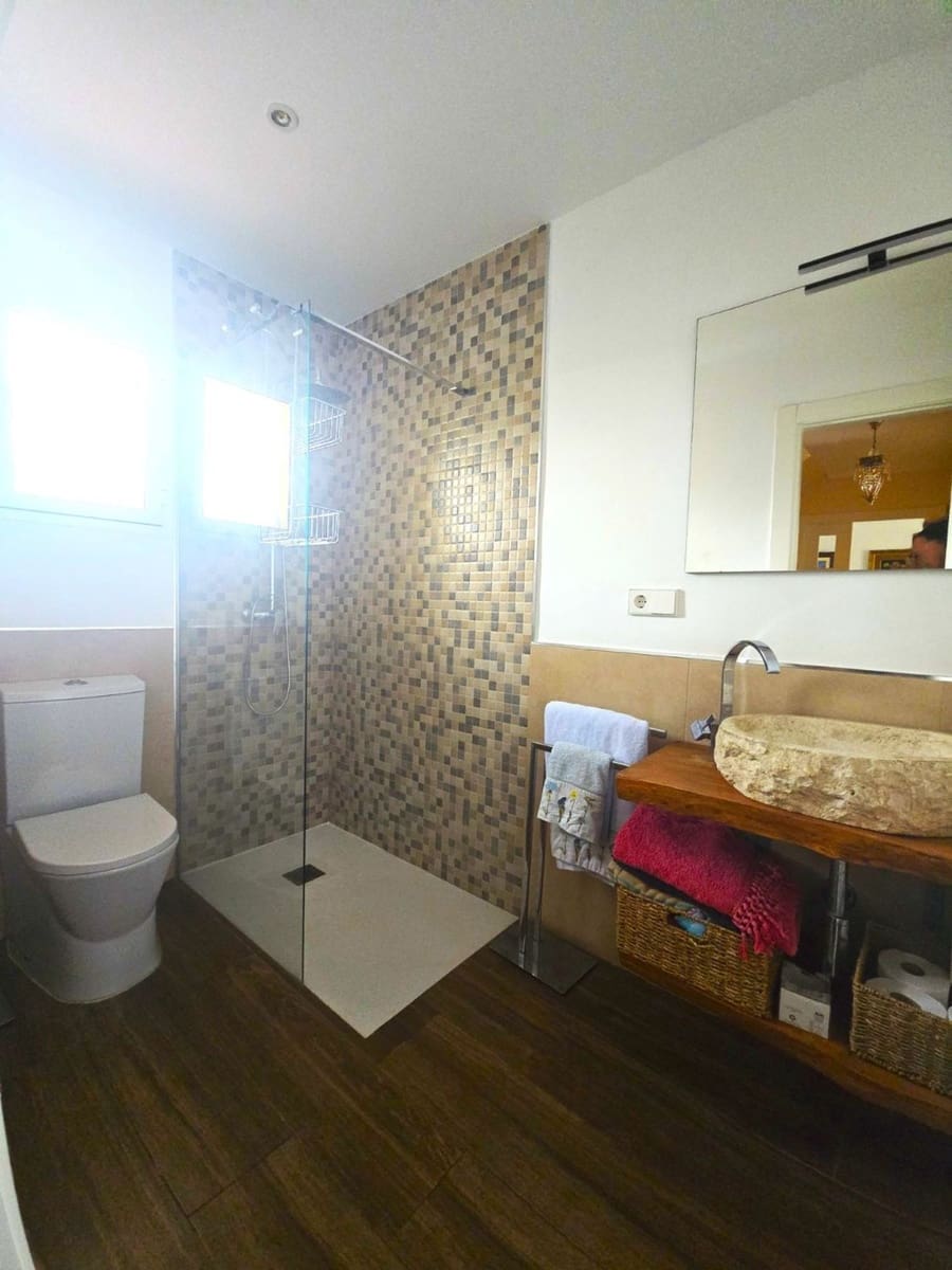 5 bedroom Townhouse for sale in San Pedro de Alcantara with pool garage - € 780,000 (Ref: 9797576)