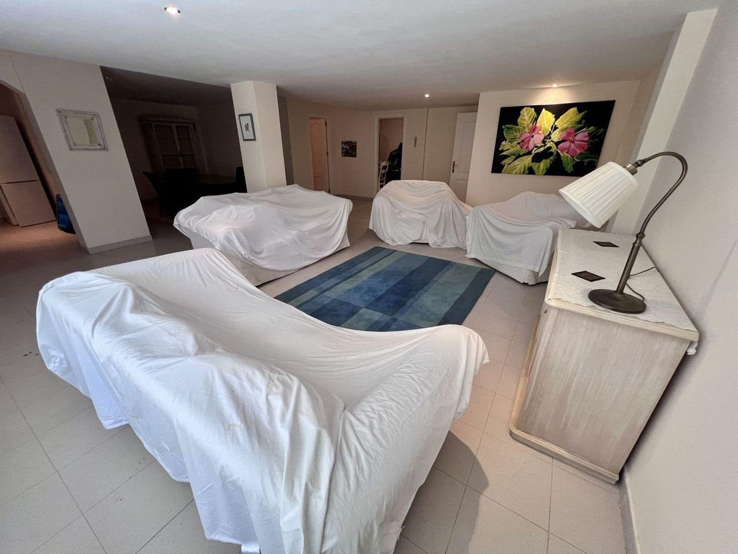 5 bedroom Villa for sale in El Paraiso with pool garage - € 1,580,000 (Ref: 9797577)