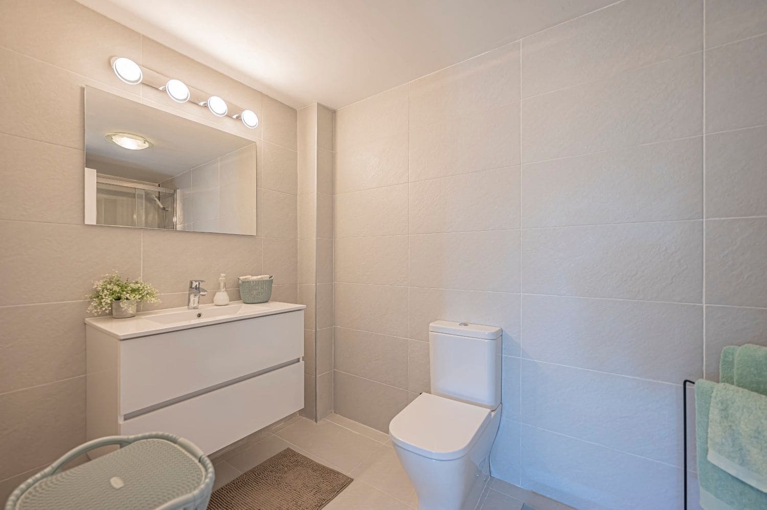 2 makuuhuone Huoneisto myytävänä paikassa La Quinta mukana uima-altaan 
autotalli - 535 000 € (Ref: 9797578)