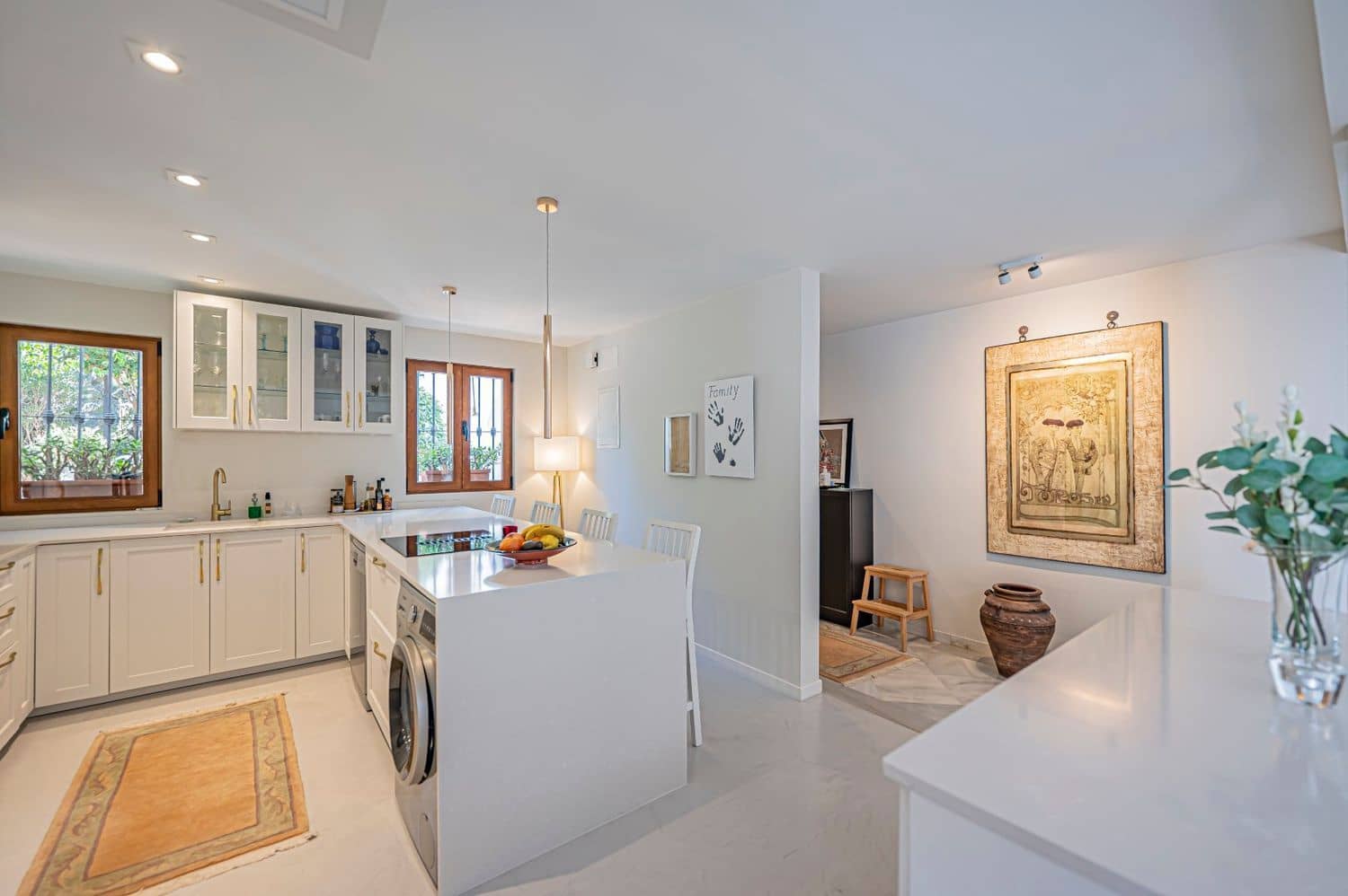 2 makuuhuone Huoneisto myytävänä paikassa La Quinta mukana uima-altaan 
autotalli - 535 000 € (Ref: 9797578)