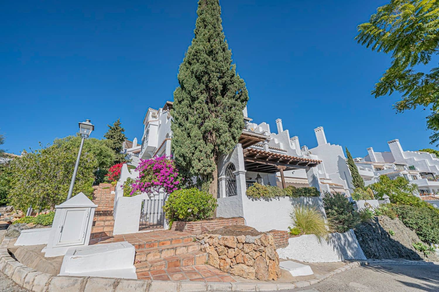 2 makuuhuone Huoneisto myytävänä paikassa La Quinta mukana uima-altaan 
autotalli - 535 000 € (Ref: 9797578)