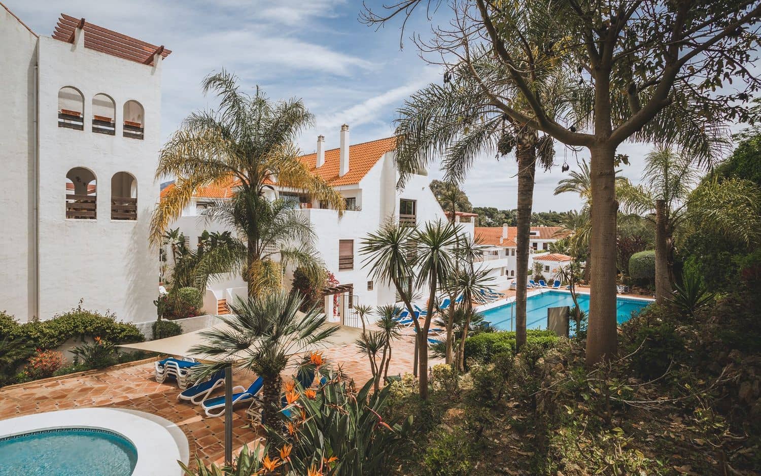 3 sypialnia Apartament na sprzedaż w Nueva Andalucia z basenem garażem - 785 000 € (Ref: 9797579)