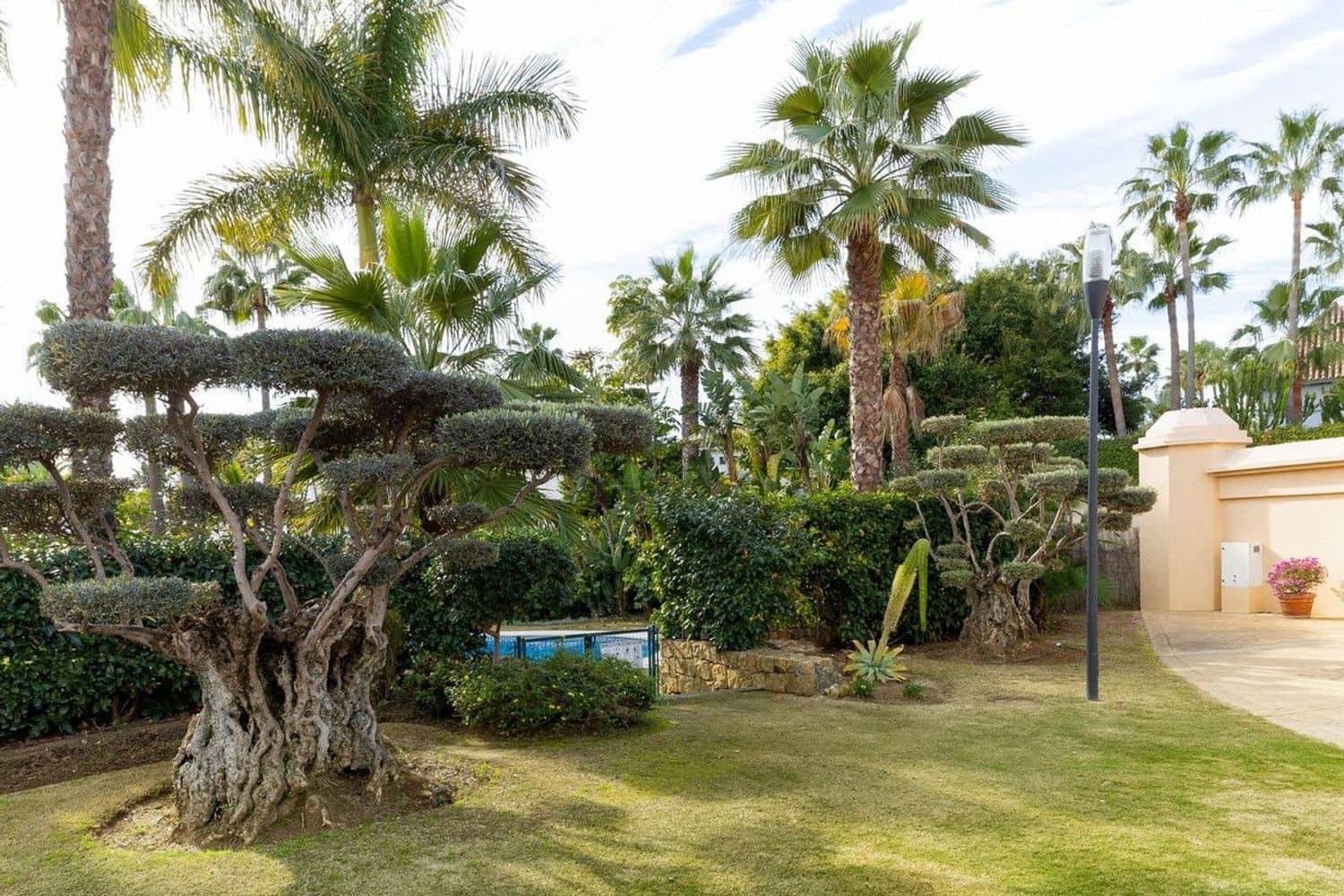 2 chambre Appartement à vendre à Puerto Banus avec piscine garage - 740 340 € (Ref: 9797580)