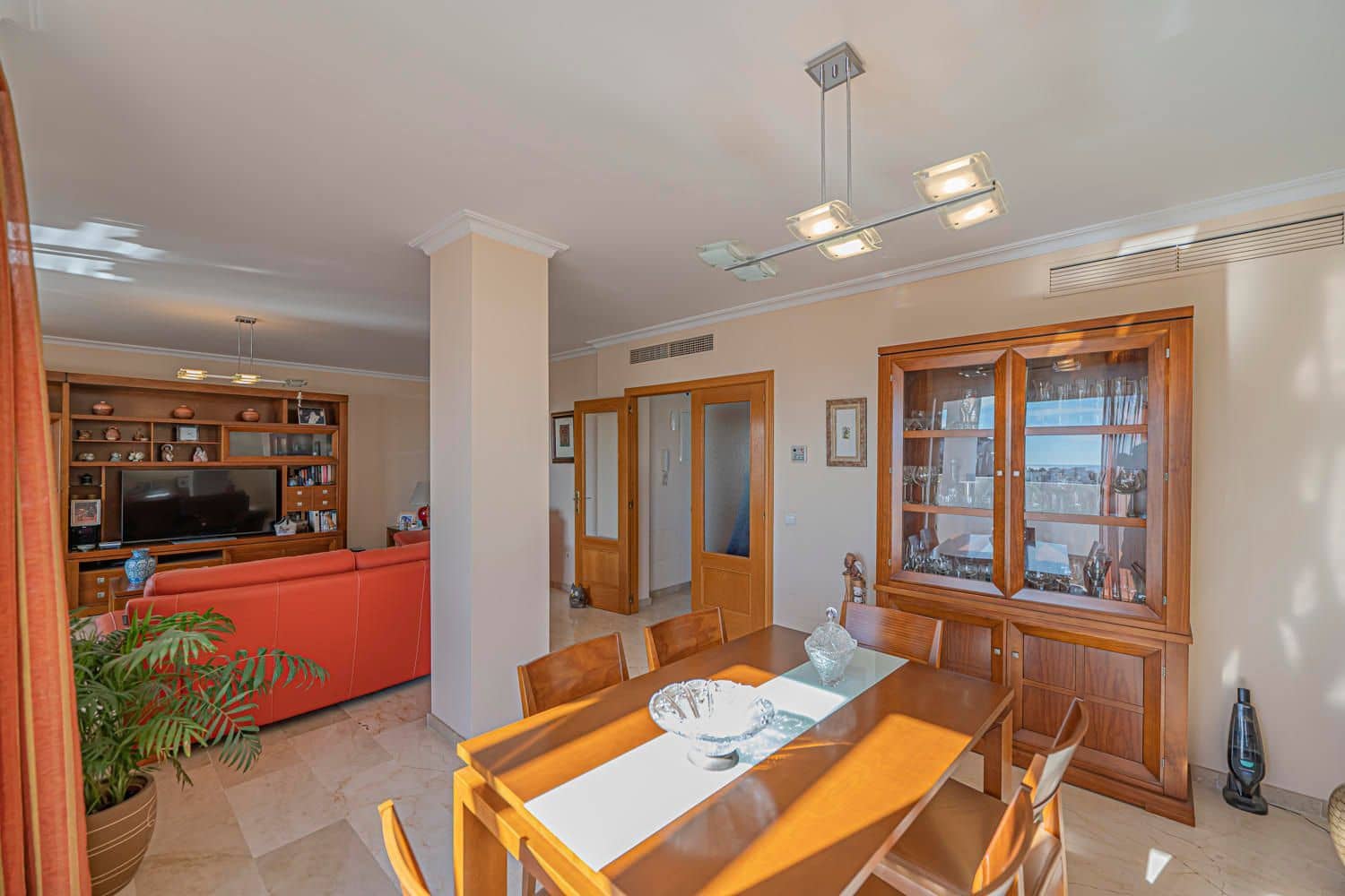 4 slaapkamer Appartement te koop in New Golden Mile met zwembad garage - € 885.000 (Ref: 9797581)